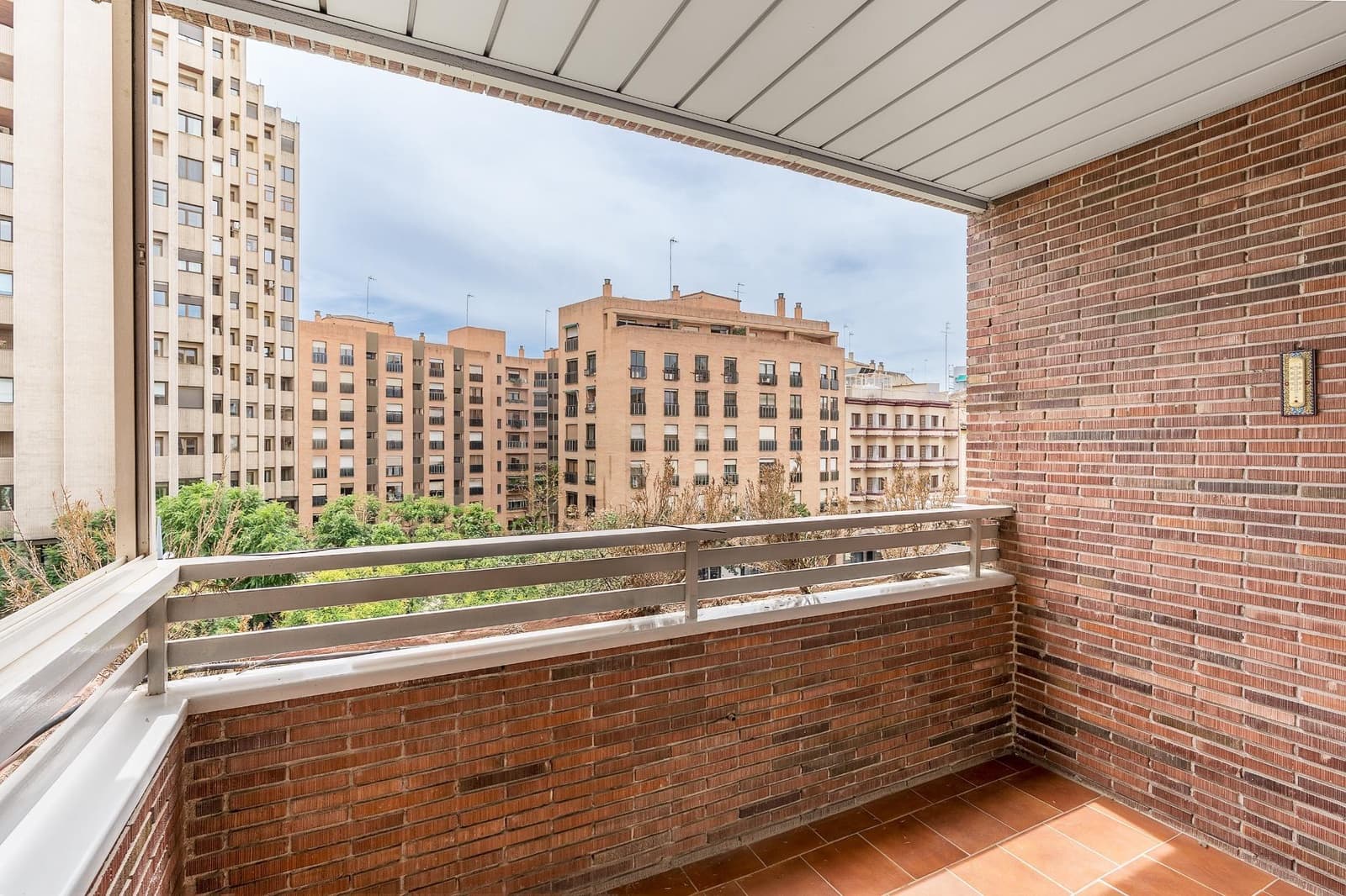 4 sovrum Lägenhet till salu i Granada stad med garage - 550 000 € (Ref: 9885062)