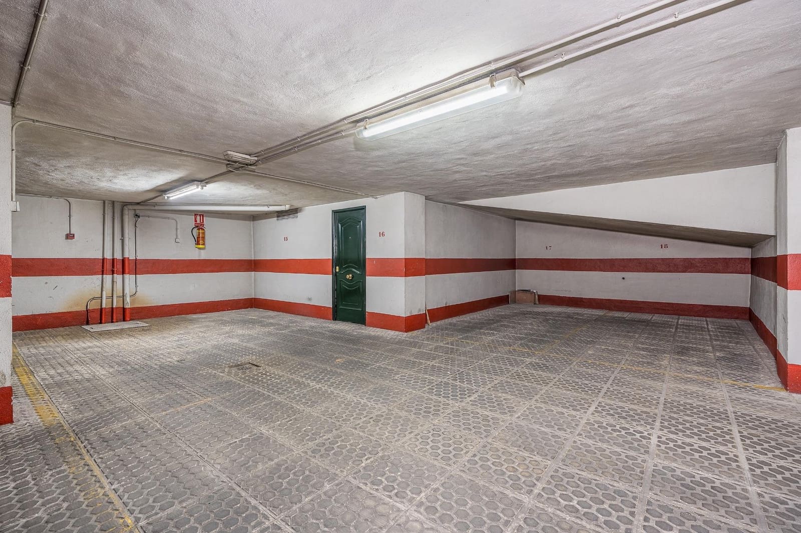 4 sovrum Lägenhet till salu i Granada stad med garage - 550 000 € (Ref: 9885062)