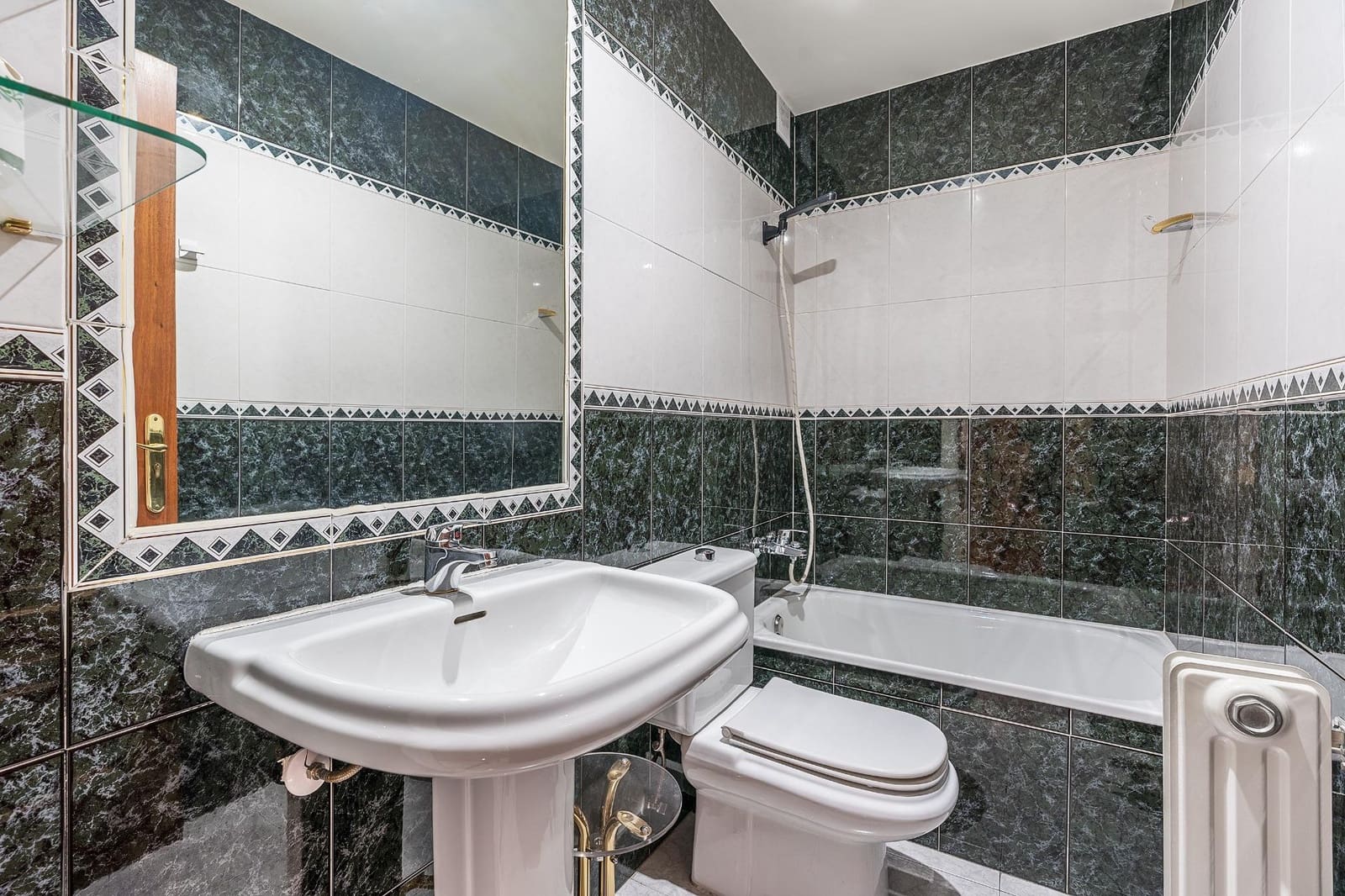 4 sovrum Lägenhet till salu i Granada stad med garage - 550 000 € (Ref: 9885062)