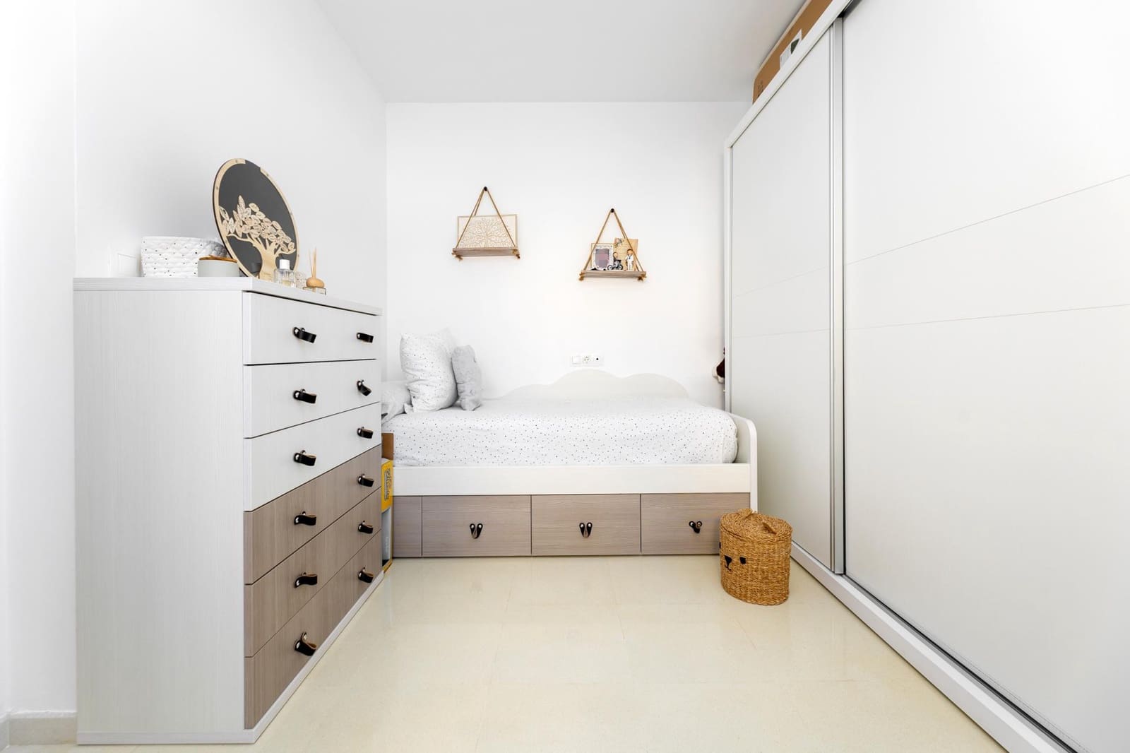 2 quarto Apartamento para venda em La Zubia com garagem - 165 000 € (Ref: 9885063)