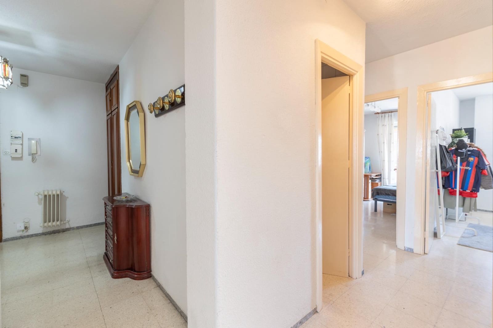 4 Zimmer Wohnung zu verkaufen in Granada Stadt - 390.000 € (Ref: 9890605)