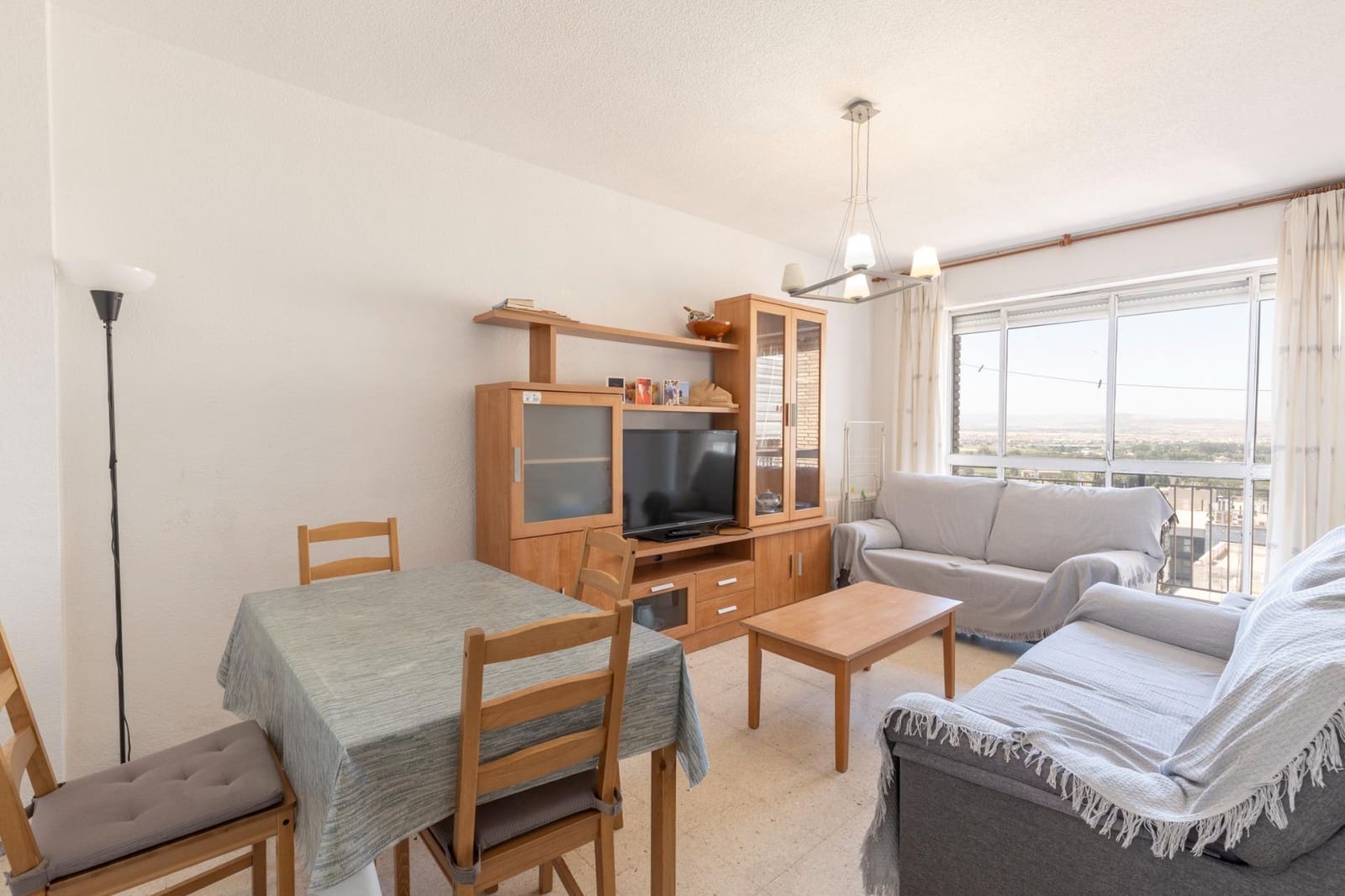 4 Zimmer Wohnung zu verkaufen in Granada Stadt - 390.000 € (Ref: 9890605)