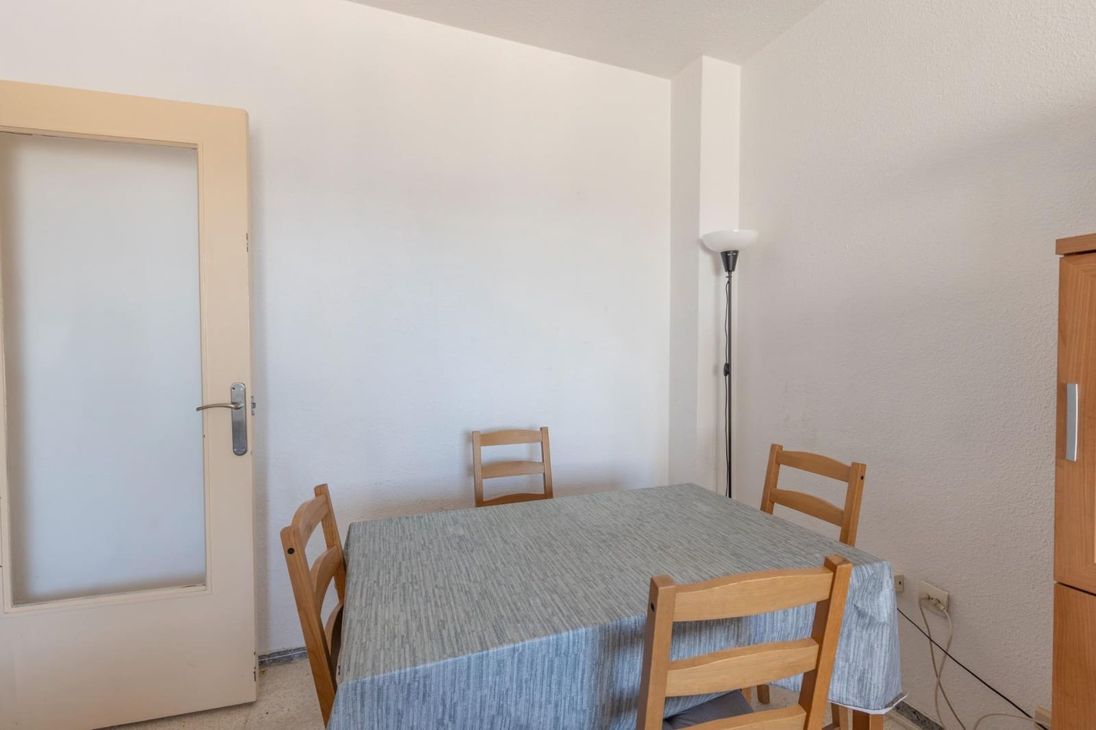 4 Zimmer Wohnung zu verkaufen in Granada Stadt - 390.000 € (Ref: 9890605)