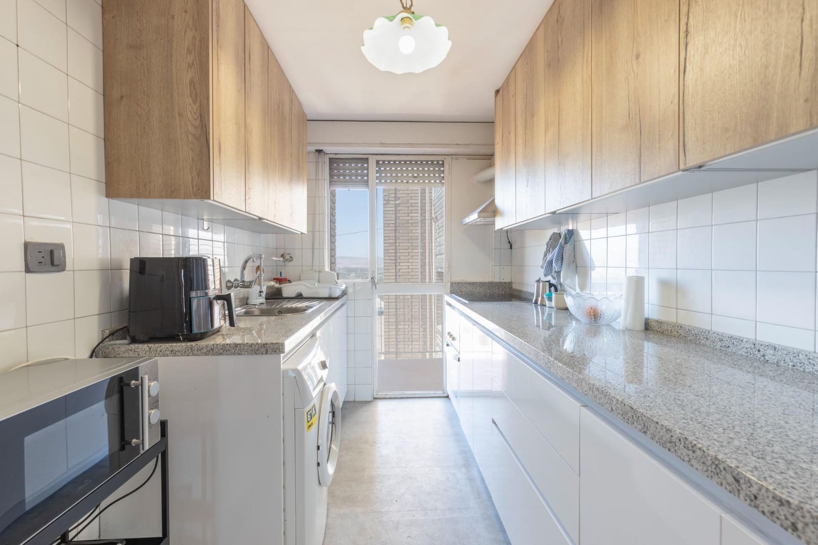 4 Zimmer Wohnung zu verkaufen in Granada Stadt - 390.000 € (Ref: 9890605)
