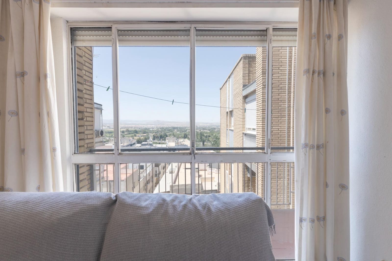4 Zimmer Wohnung zu verkaufen in Granada Stadt - 390.000 € (Ref: 9890605)