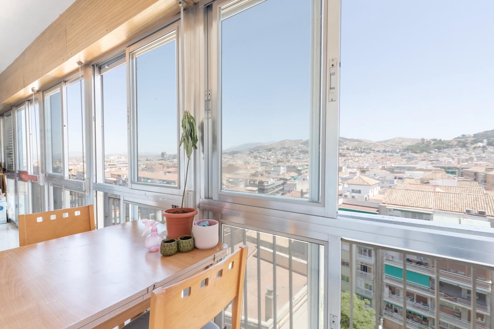 4 Zimmer Wohnung zu verkaufen in Granada Stadt - 390.000 € (Ref: 9890605)