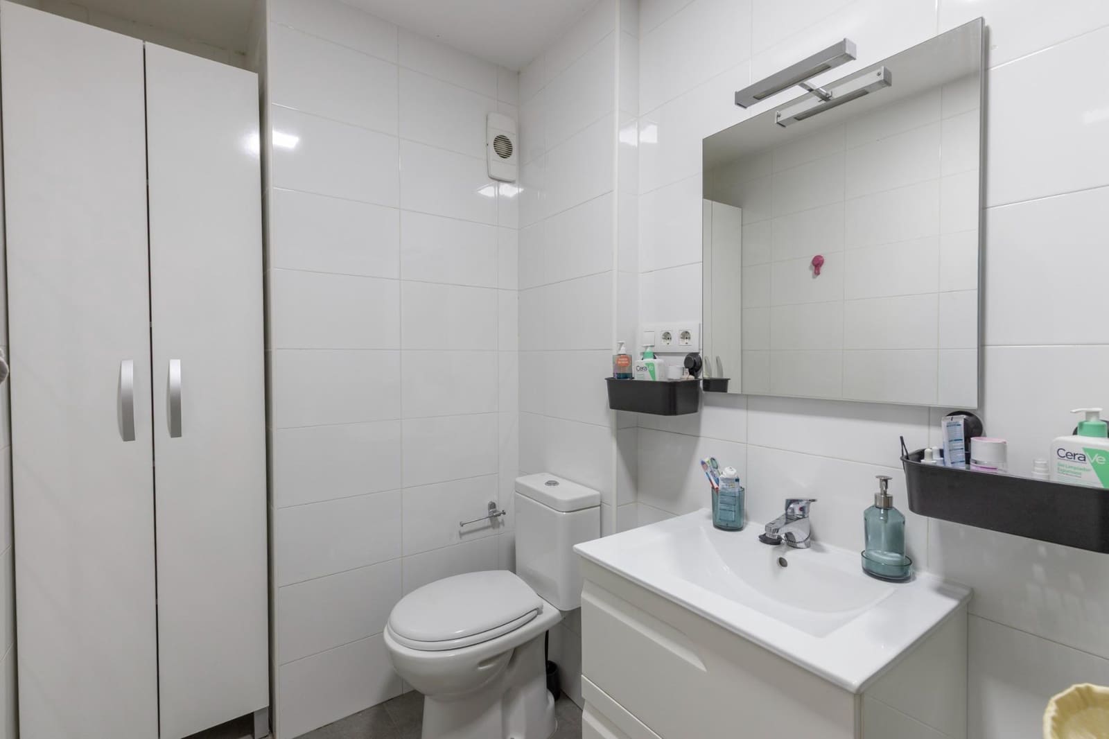 4 Zimmer Wohnung zu verkaufen in Granada Stadt - 390.000 € (Ref: 9890605)