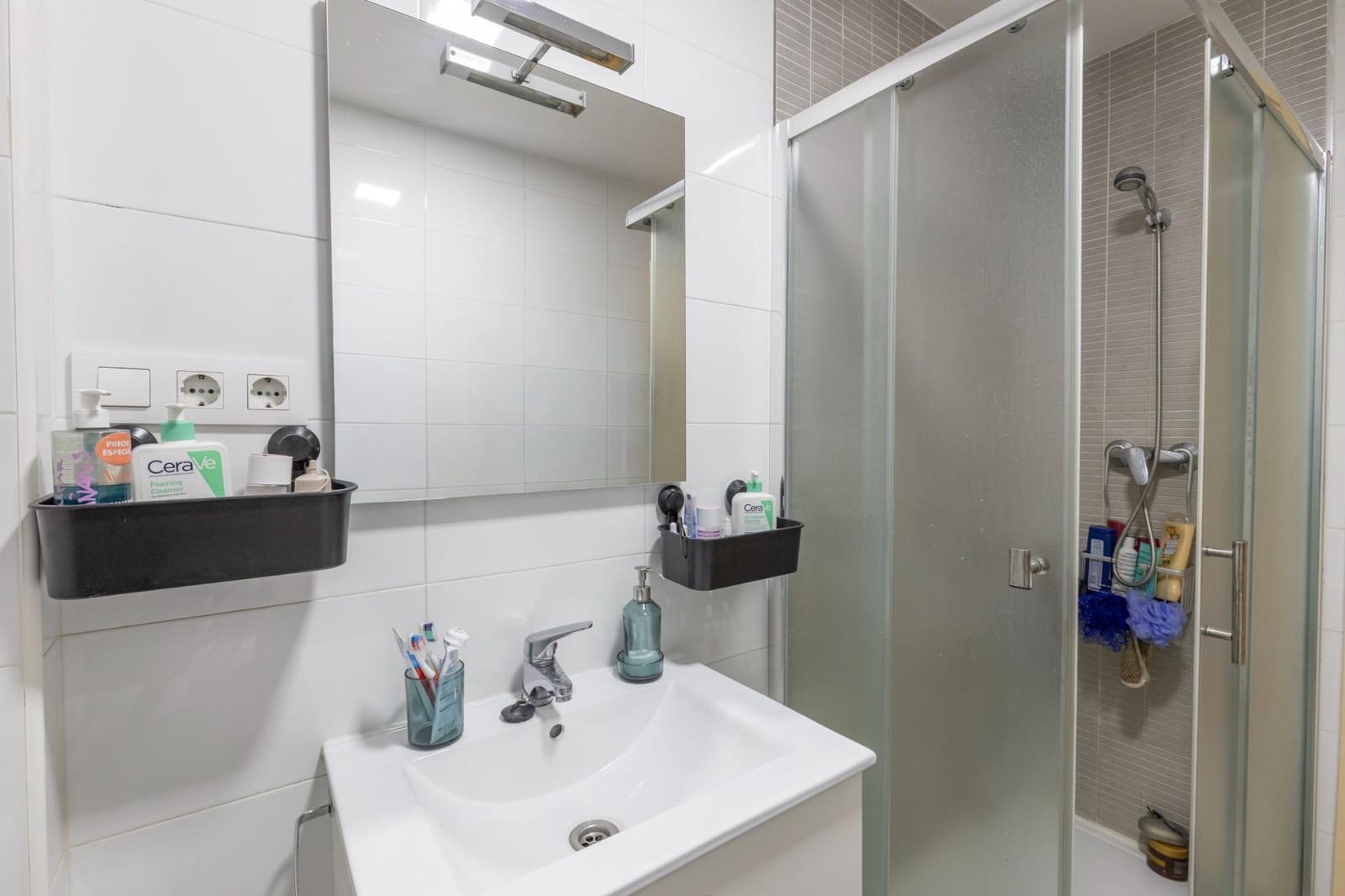 4 Zimmer Wohnung zu verkaufen in Granada Stadt - 390.000 € (Ref: 9890605)
