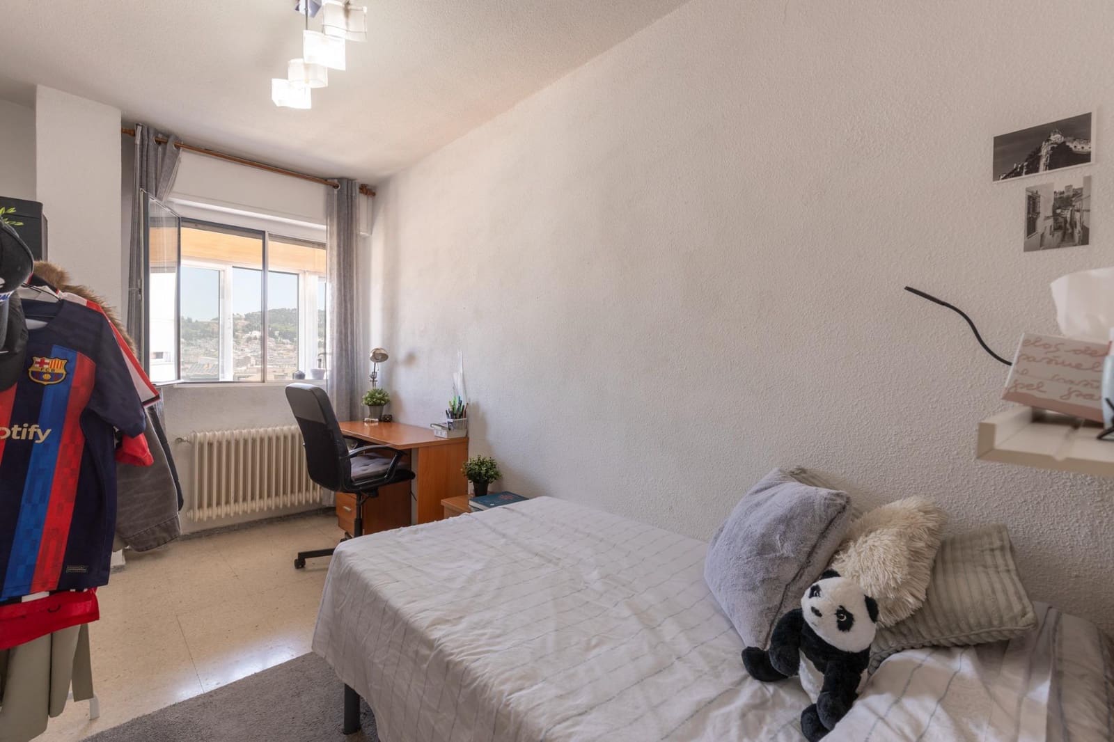 4 Zimmer Wohnung zu verkaufen in Granada Stadt - 390.000 € (Ref: 9890605)