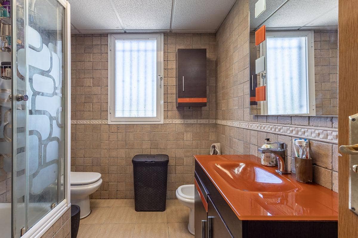 4 soverom Rekkehus til salgs i Cajar med garasje - € 248 000 (Ref: 9890606)