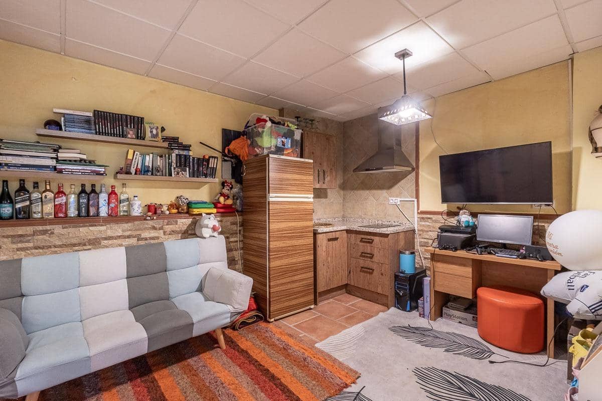 4 soverom Rekkehus til salgs i Cajar med garasje - € 248 000 (Ref: 9890606)