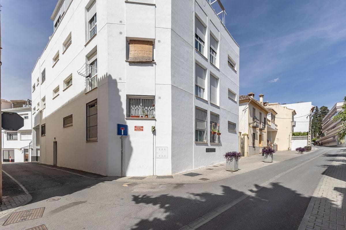 4 soverom Rekkehus til salgs i Cajar med garasje - € 248 000 (Ref: 9890606)