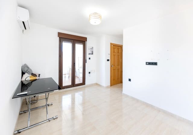 3 quarto Penthouse para venda em Gójar - 229 500 € (Ref: 9890609)