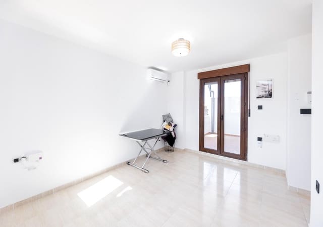 3 quarto Penthouse para venda em Gójar - 229 500 € (Ref: 9890609)