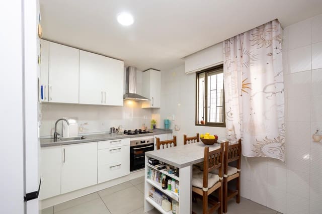 5 quarto Moradia Geminada para venda em Güéjar Sierra - 175 000 € (Ref: 9890610)