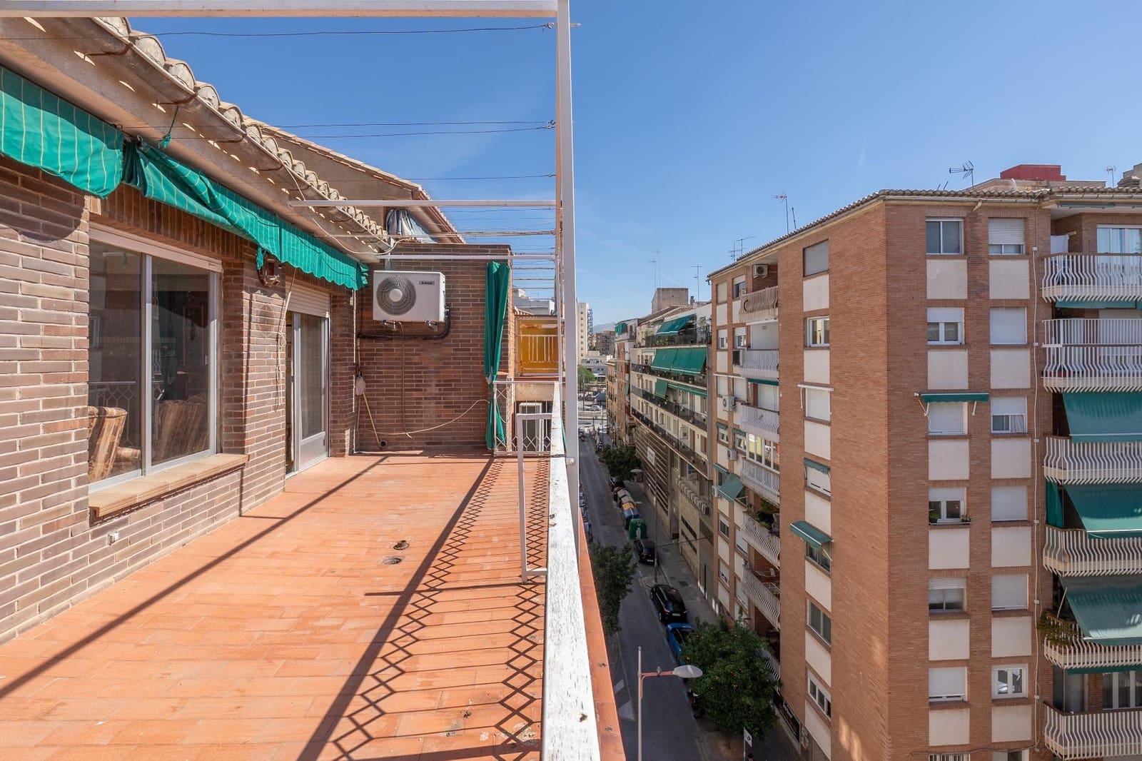 3 Zimmer Penthouse zu verkaufen in Granada Stadt - 389.000 € (Ref: 9890612)