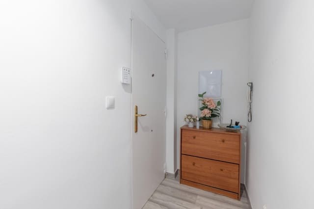 3 sovrum Lägenhet till salu i Atarfe - 189 000 € (Ref: 9892578)