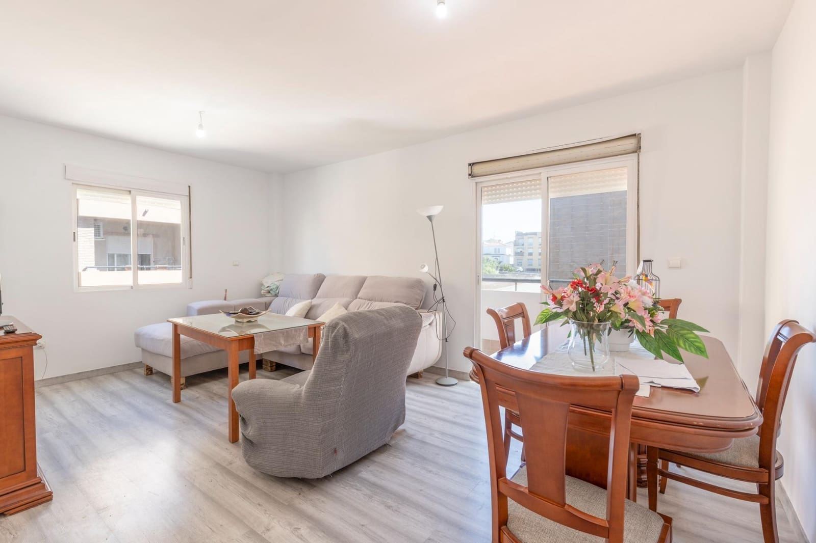 3 sovrum Lägenhet till salu i Atarfe med garage - 189 000 € (Ref: 9892578)