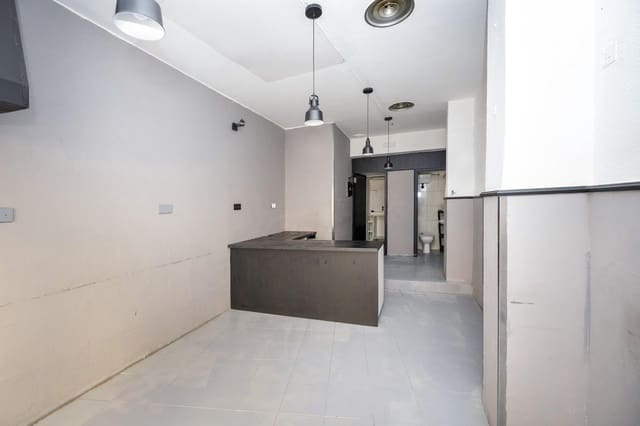 Comercial para venda em Granada cidade - 60 000 € (Ref: 9892579)