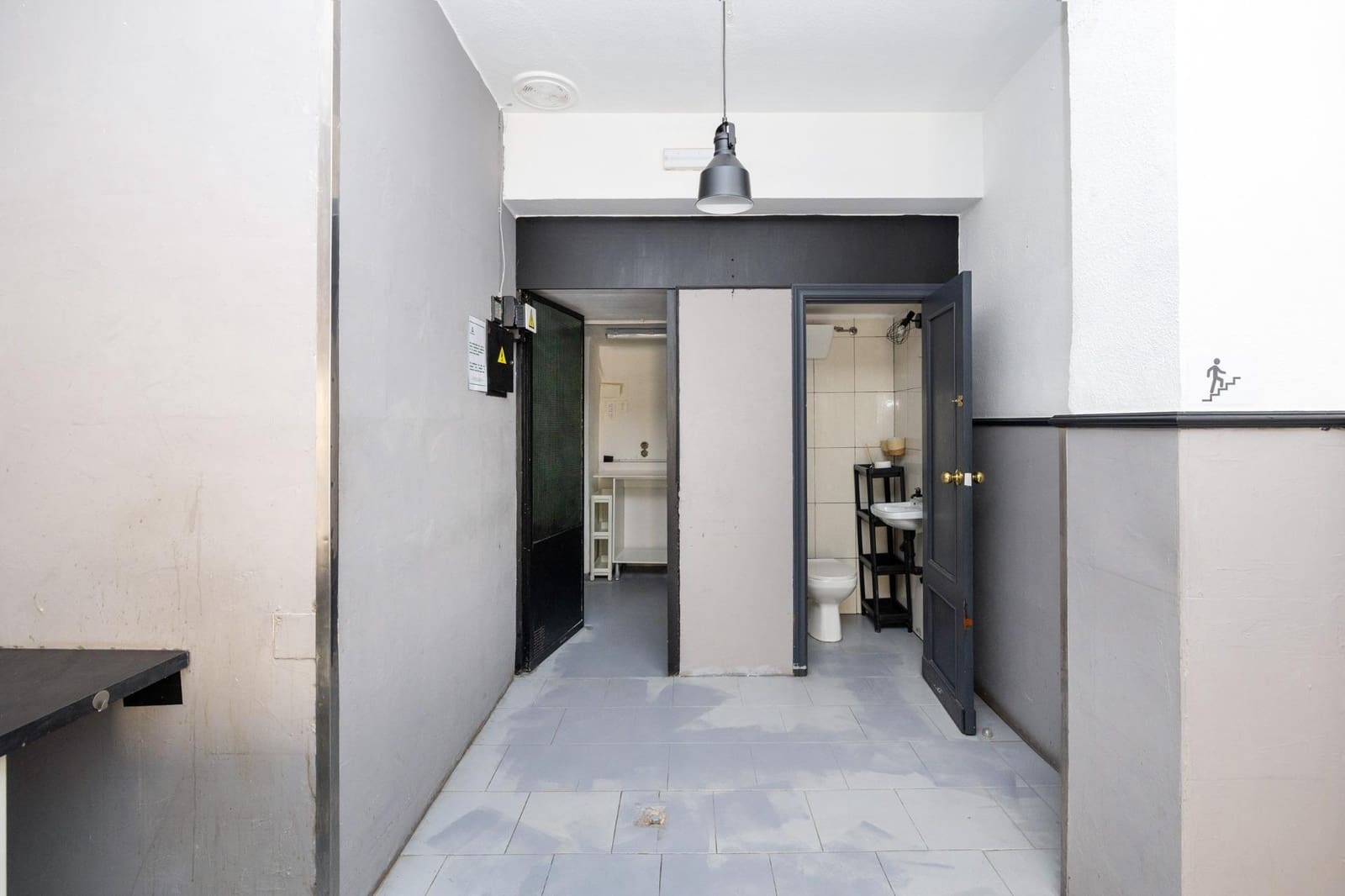 Comercial para venda em Granada cidade - 60 000 € (Ref: 9892579)