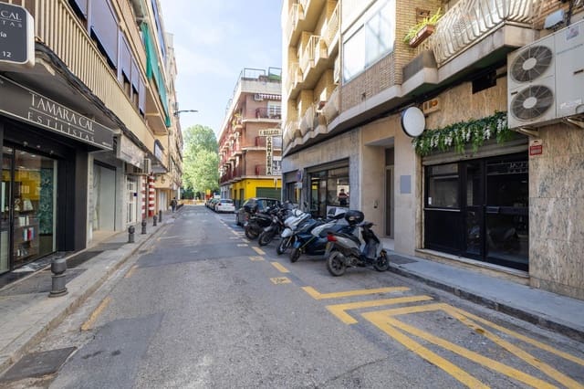 Comercial para venda em Granada cidade - 60 000 € (Ref: 9892579)