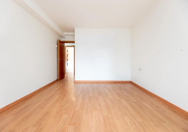 2 sovrum Lägenhet till salu i Armilla - 189 000 € (Ref: 9892582)
