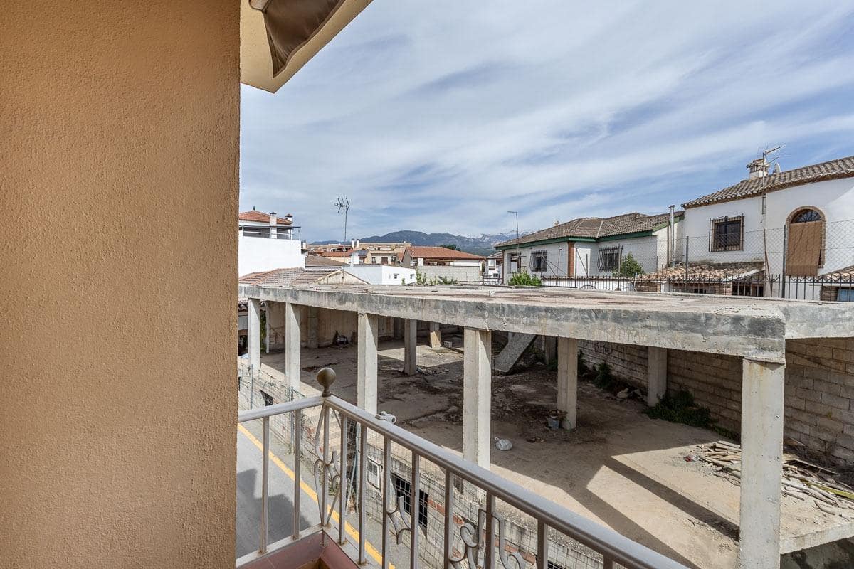 3 bedroom Villa for sale in Ogijares with pool garage - € 370,000 (Ref: 9892583)