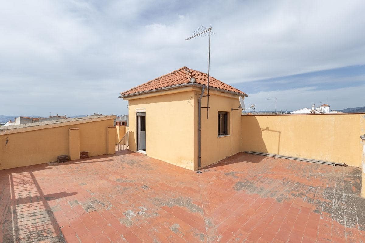 3 bedroom Villa for sale in Ogijares with pool garage - € 370,000 (Ref: 9892583)