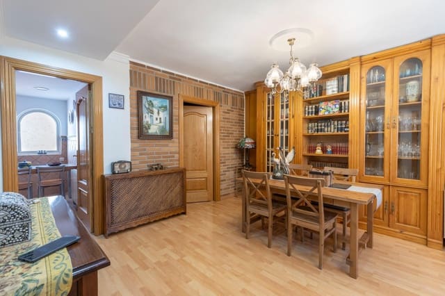 5 Zimmer Reihenhaus zu verkaufen in Armilla mit Garage - 295.000 € (Ref: 9896256)