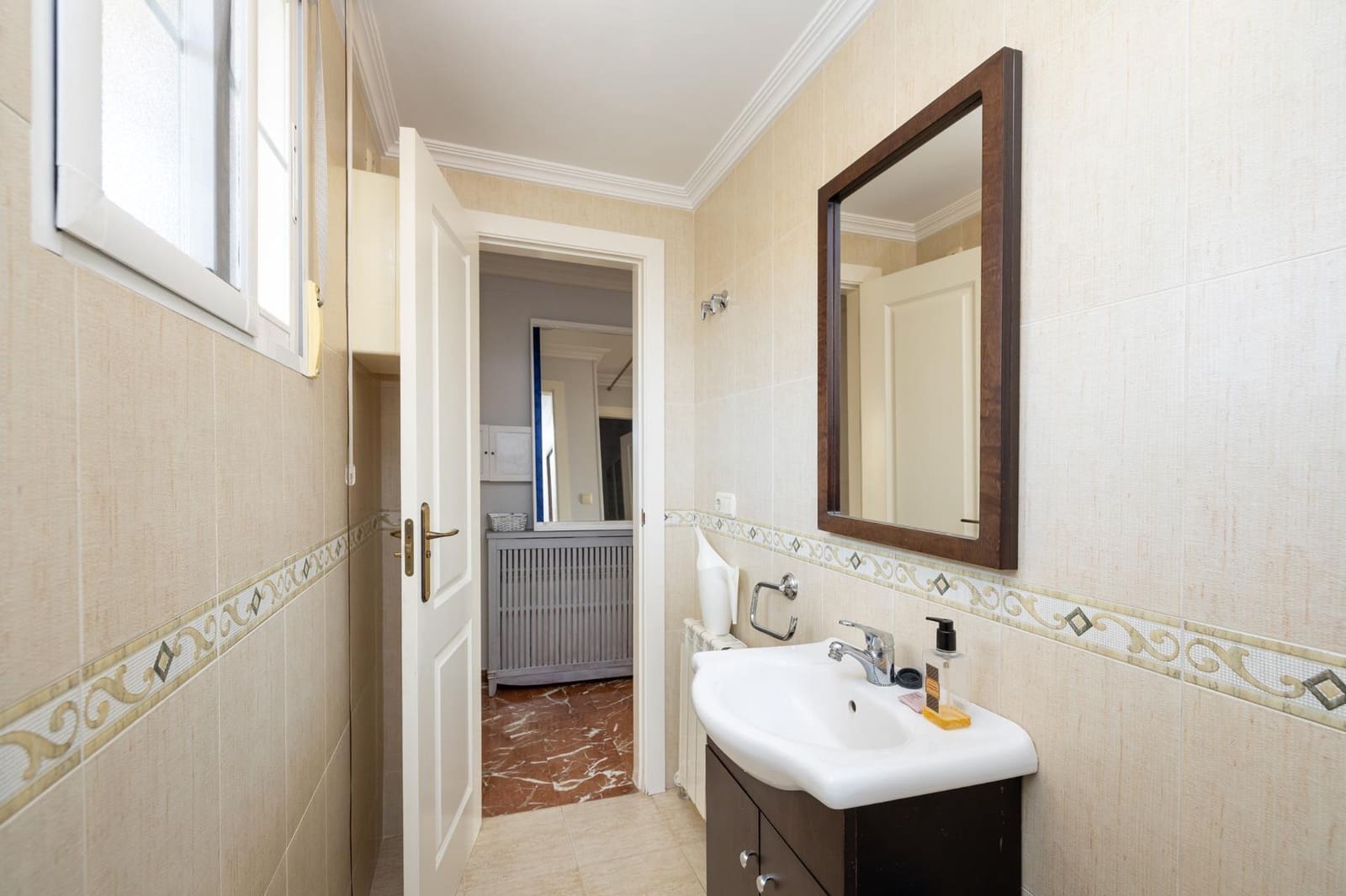 4 sypialnia Dom blizniak na sprzedaż w Cenes de la Vega z basenem garażem - 285 000 € (Ref: 9903837)