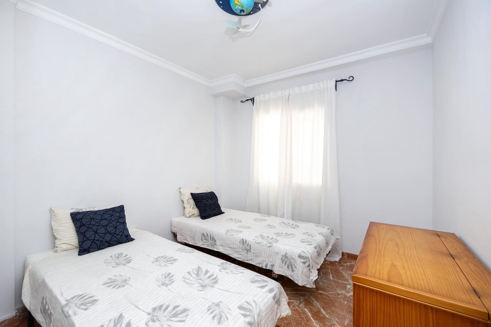 4 sypialnia Dom blizniak na sprzedaż w Cenes de la Vega z basenem garażem - 285 000 € (Ref: 9903837)