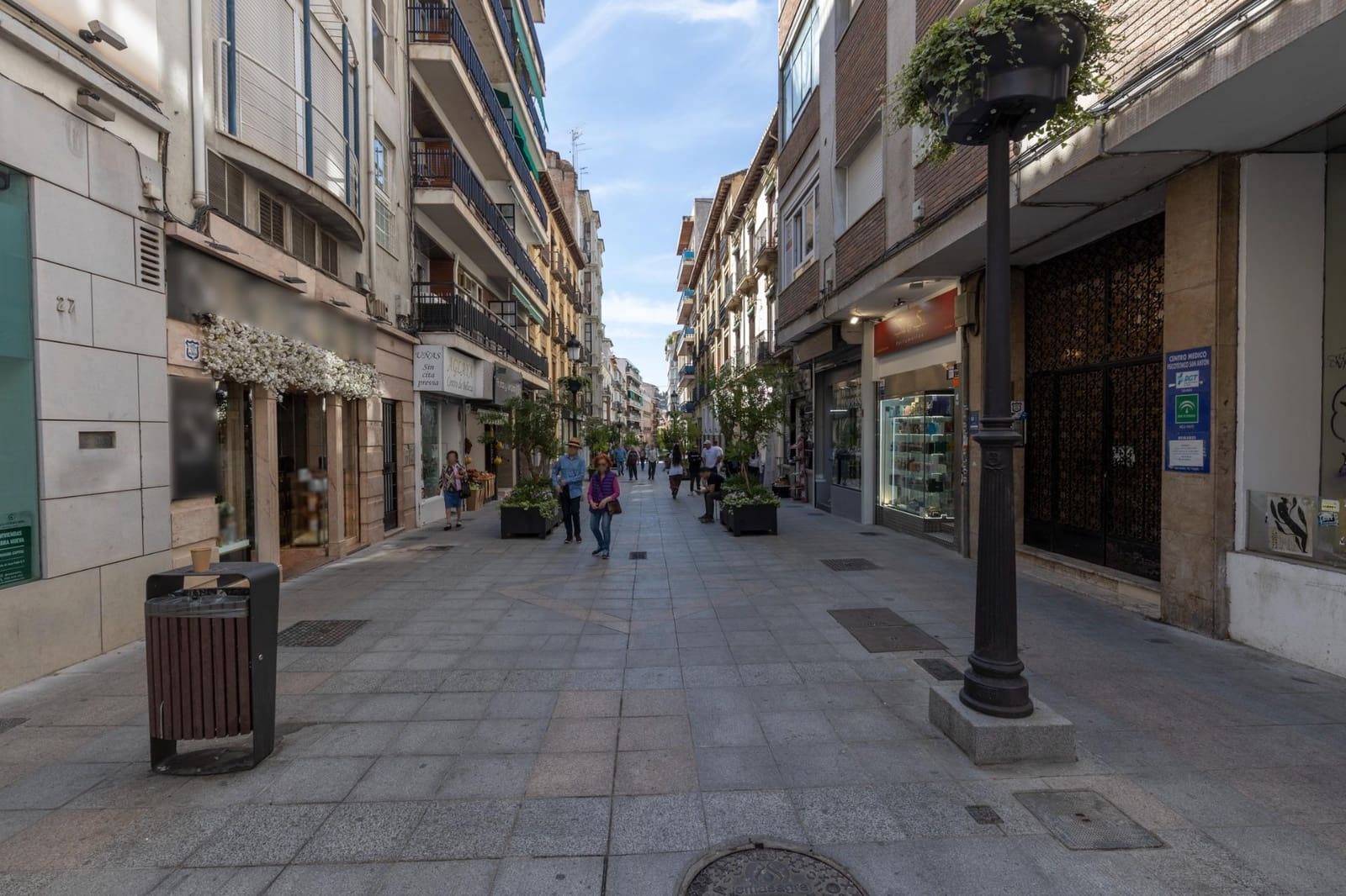 Komercyjne na sprzedaż w Miasto Grenada - 450 000 € (Ref: 9903838)
