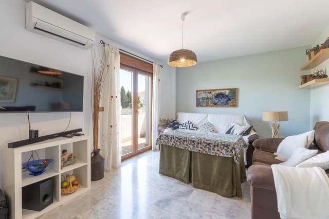 3 bedroom Villa for sale in La Zubia with pool garage - € 330,000 (Ref: 9903840)
