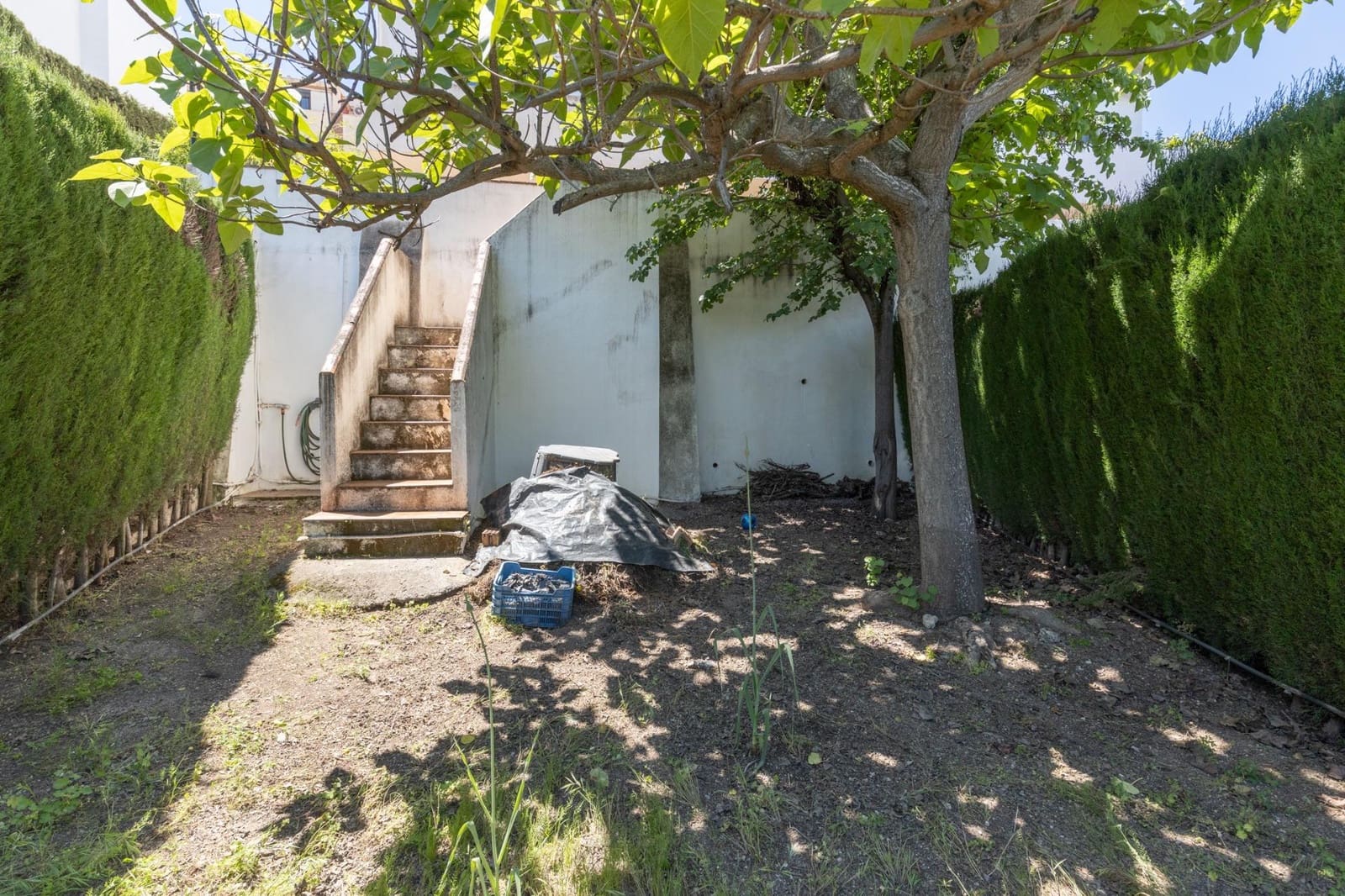 Chalet de 3 habitaciones en La Zubia en venta con piscina garaje - 330.000 € (Ref: 9903840)
