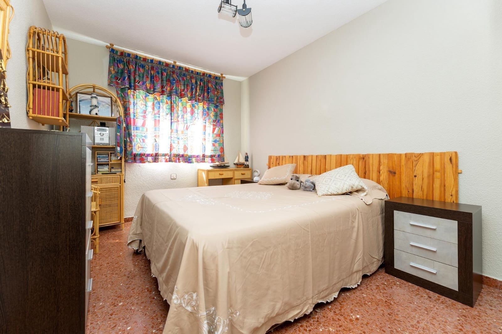 3 sypialnia Willa na sprzedaż w Otura z basenem garażem - 359 000 € (Ref: 9908253)