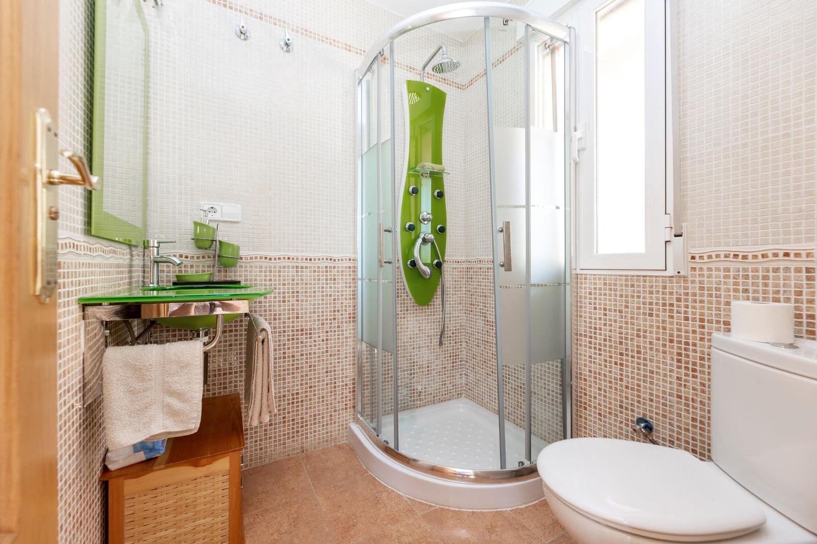 3 sypialnia Willa na sprzedaż w Otura z basenem garażem - 359 000 € (Ref: 9908253)