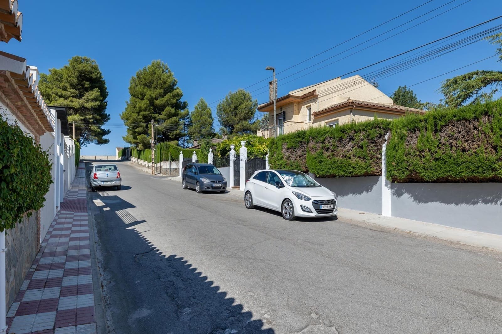 3 sypialnia Willa na sprzedaż w Otura z basenem garażem - 359 000 € (Ref: 9908253)