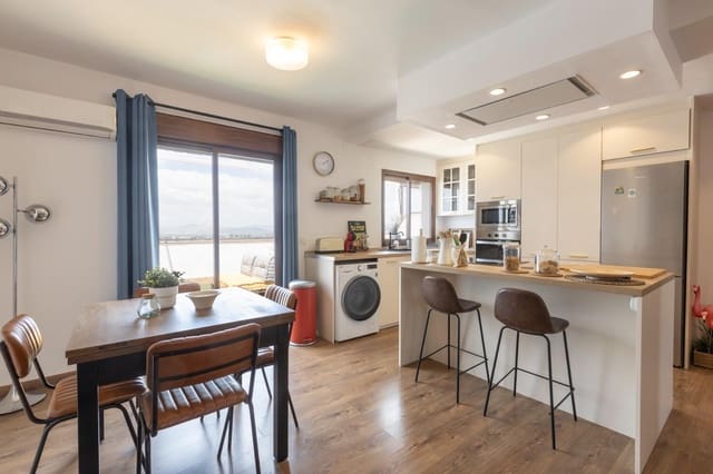 2 Zimmer Penthouse zu verkaufen in La Zubia mit Garage - 265.000 € (Ref: 9908255)