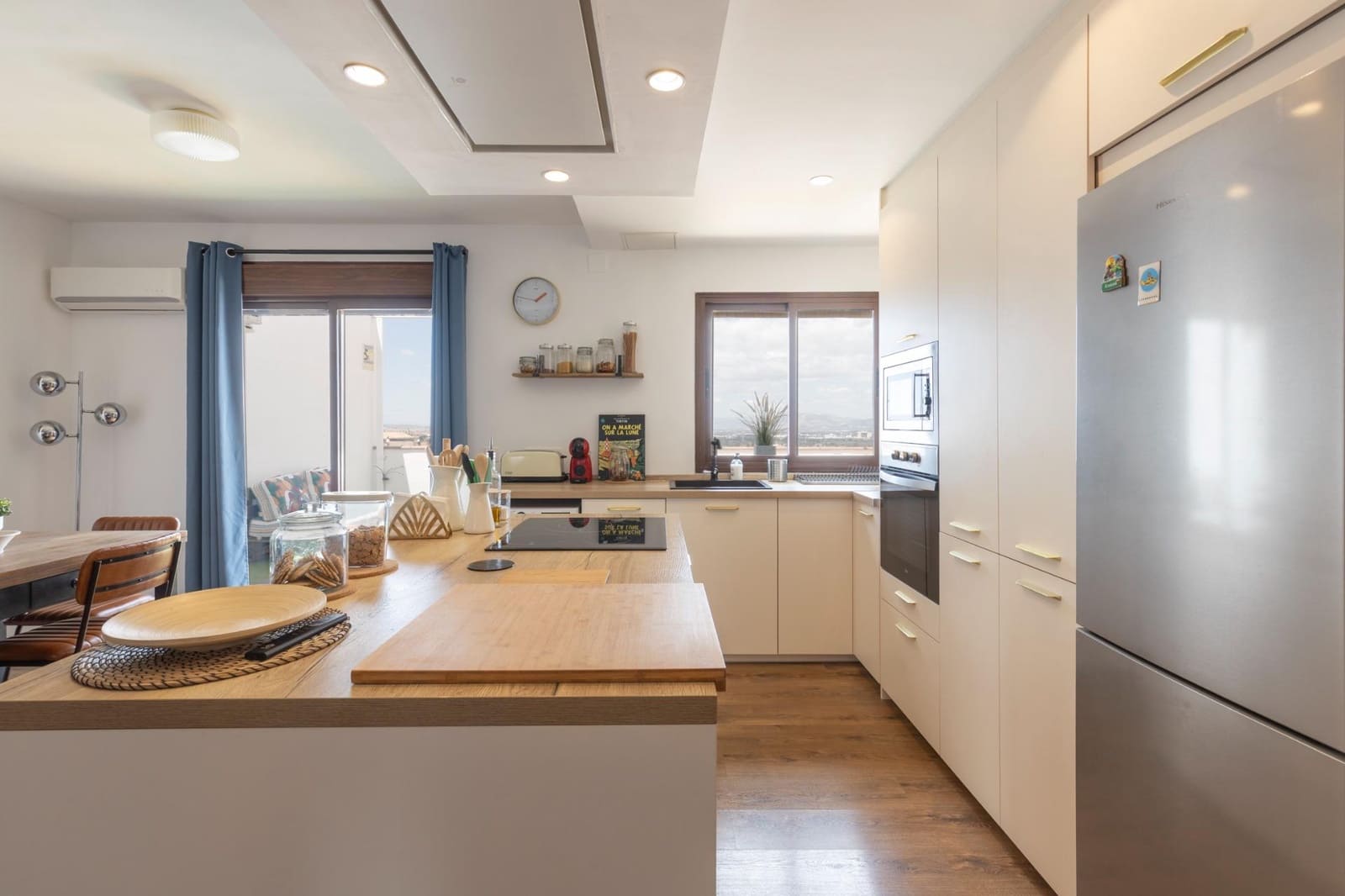 2 Zimmer Penthouse zu verkaufen in La Zubia mit Garage - 265.000 € (Ref: 9908255)