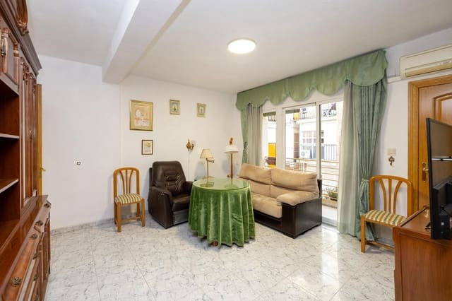 6 makuuhuone Asunto myytävänä paikassa Camino de Ronda - Rosaleda, Granada kaupunki - 259 000 € (Ref: 9911267)