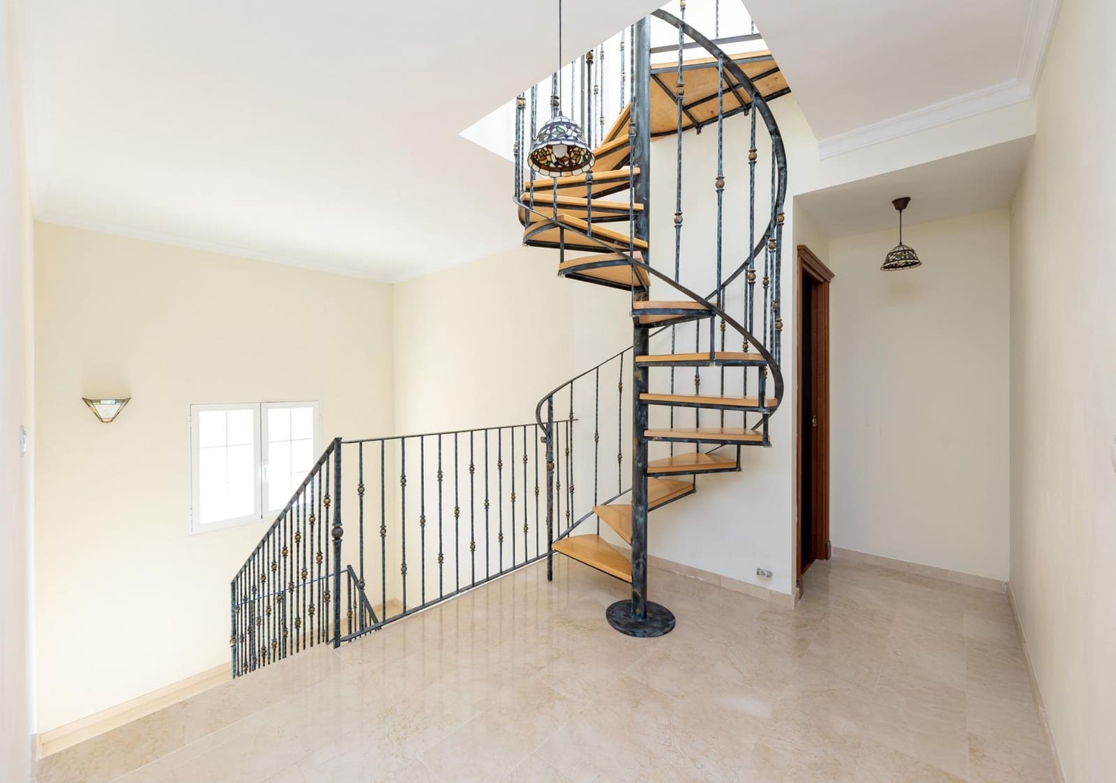 5 camera da letto Villa in vendita in Dilar con piscina garage - 390.000 € (Rif: 9911268)