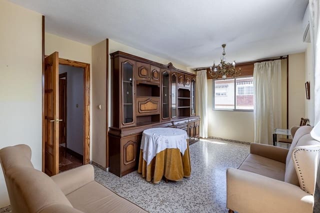3 slaapkamer Flat te koop in Granada stad - € 280.000 (Ref: 9911269)