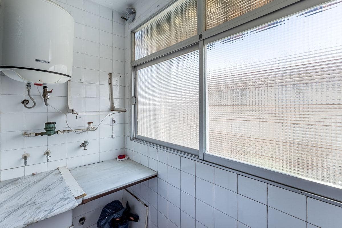 3 slaapkamer Flat te koop in Granada stad - € 280.000 (Ref: 9911269)