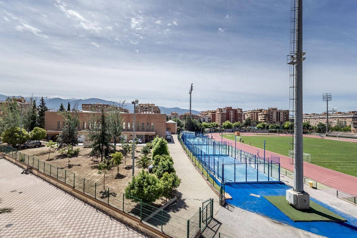 3 slaapkamer Flat te koop in Granada stad - € 280.000 (Ref: 9911269)