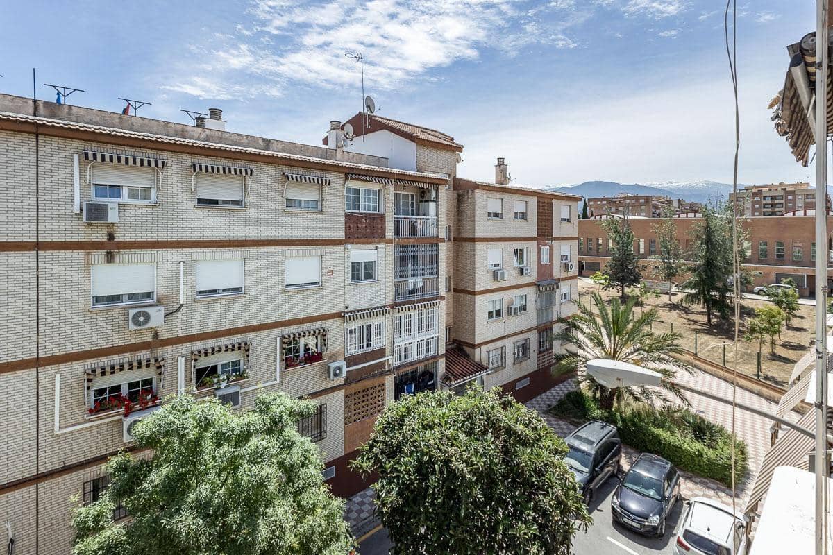 3 slaapkamer Flat te koop in Granada stad - € 280.000 (Ref: 9911269)