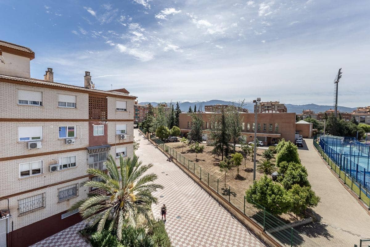 3 slaapkamer Flat te koop in Granada stad - € 280.000 (Ref: 9911269)