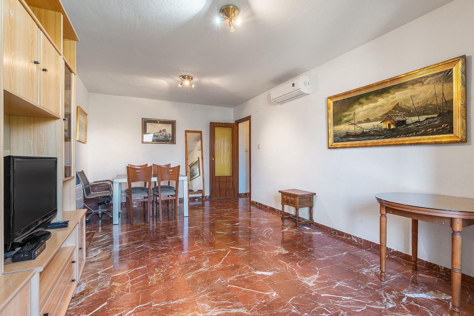 Piso de 2 habitaciones en Granada ciudad en venta - 245.000 € (Ref: 9913384)