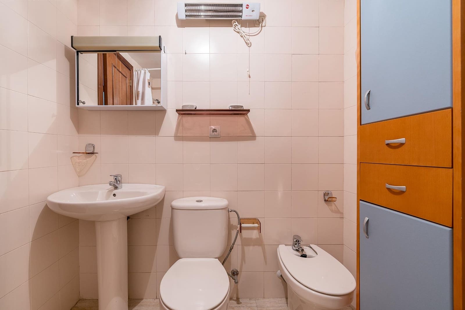 Piso de 2 habitaciones en Granada ciudad en venta - 245.000 € (Ref: 9913384)