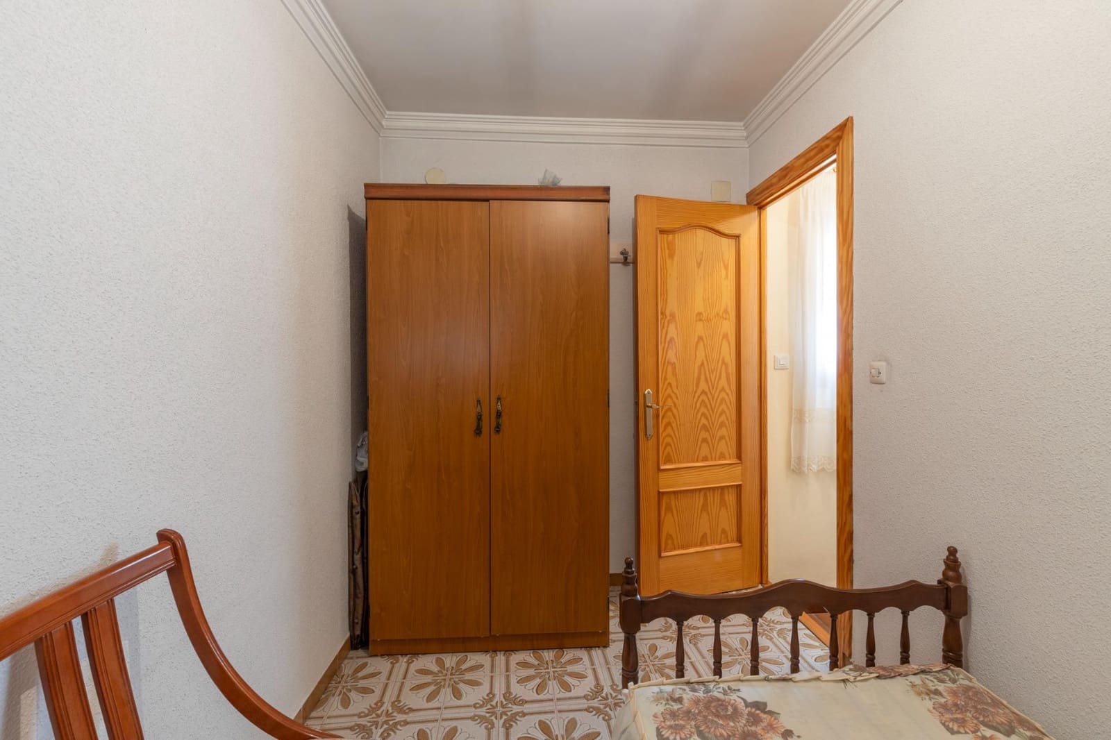 3 soveværelse Villa til salg i Granada by med garage - € 479.000 (Ref: 9913387)