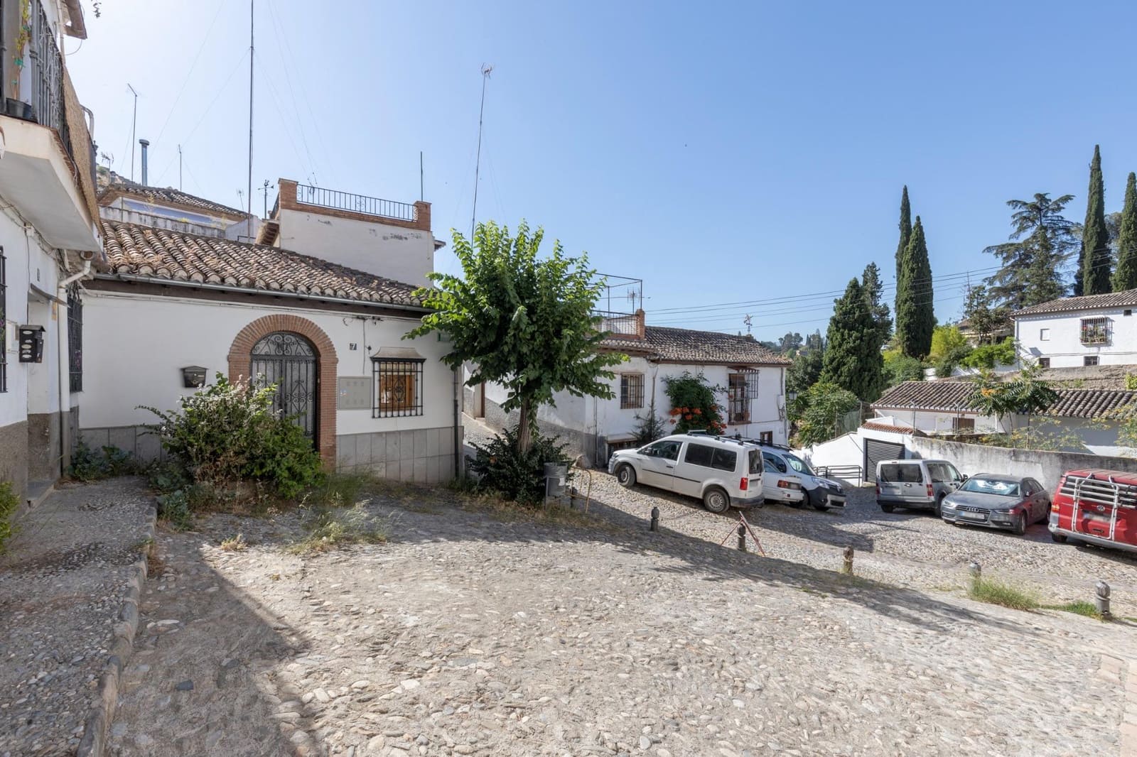 3 soveværelse Villa til salg i Granada by med garage - € 479.000 (Ref: 9913387)